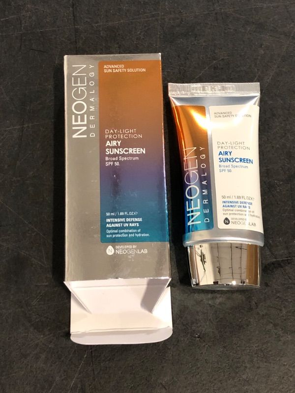 Photo 1 of NeoGen Day-Light Protection Airy Sunscreen