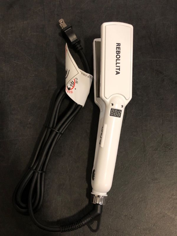Photo 1 of Flat Iron Professional Straightener 480 With Advance Ceramic Tourmaline Technology by Rebollita