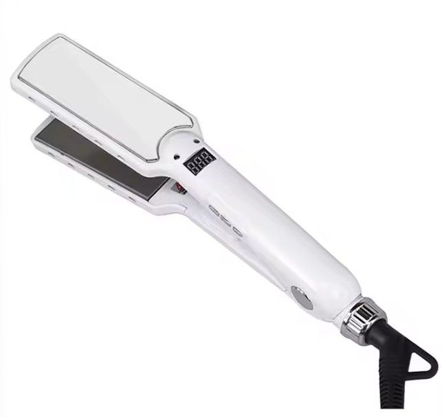 Photo 1 of Flat Iron Professional Straightener 480 With Advance Ceramic Tourmaline Technology by Rebollita