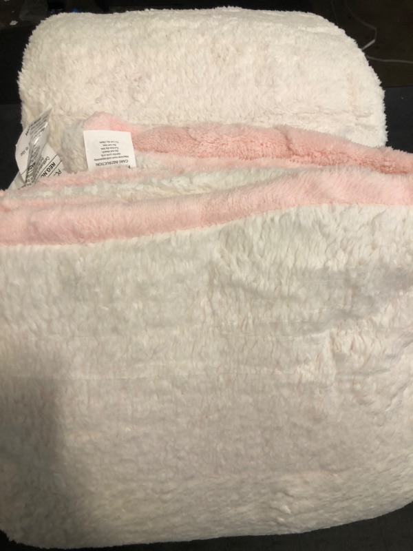 Photo 1 of Simple&Opulence Sherpa Fleece Throw Blanket - Soft Fluffy Warm Cozy Plush Fuzzy Blanket with Elegant 3D Pattern for Couch Sofa Bed,Pink