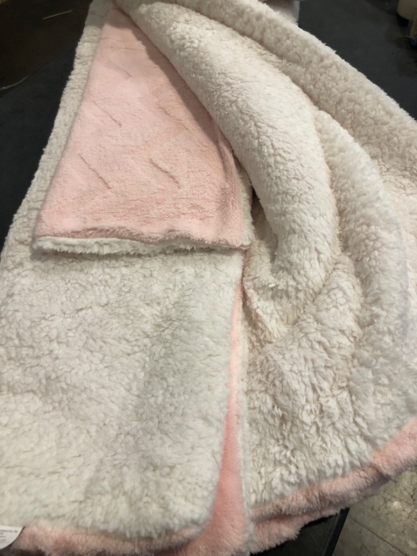 Photo 1 of Simple&Opulence Sherpa Fleece Throw Blanket - Soft Fluffy Warm Cozy Plush Fuzzy Blanket with Elegant 3D Pattern for Couch Sofa Bed,Pink