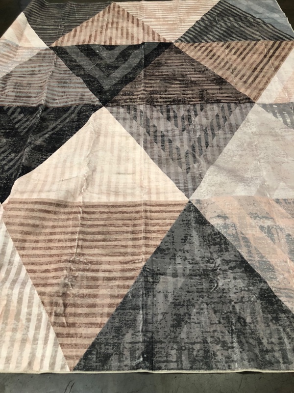 Photo 1 of Living Room Rug with Grey,White and Pink Triangles 160cmX200cm