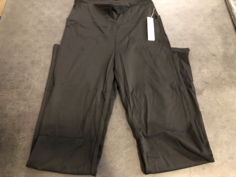 Photo 1 of Size M 