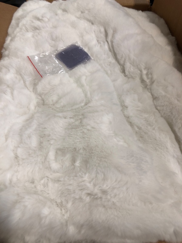 Photo 1 of Soft White Fluffy Area Rug Faux Rabbit Washable Fur Rugs for Bedroom, White Fuzzy Living Room Carpets Indoor Modern Shag Area Rugs for Children Bedroom Nursery Playroom Home Decor Rug