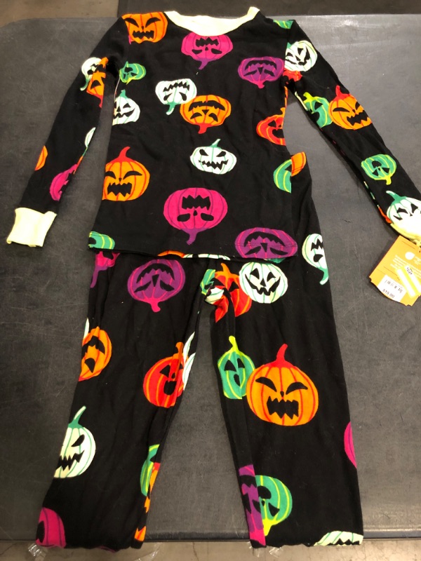Photo 1 of Size 6 Unisex Jack-O-Lantern Pajama Set 