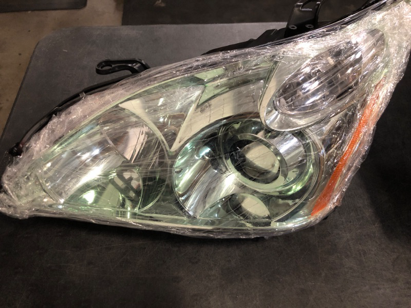 Photo 1 of Left Headlight Assembly Drivers Side Compatible with 2004-2006 Lexus RX330 LX2502122