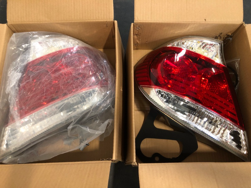 Photo 1 of PIAOYUE- For 2005 2006 Toyota Camry Sedan Halogen Tail Lights Rear Brake Lamps Left Driver+Right Passenger Side 1 Pair Gray Housing Clear&Red Lens(Compatible on USA Built Models Only)