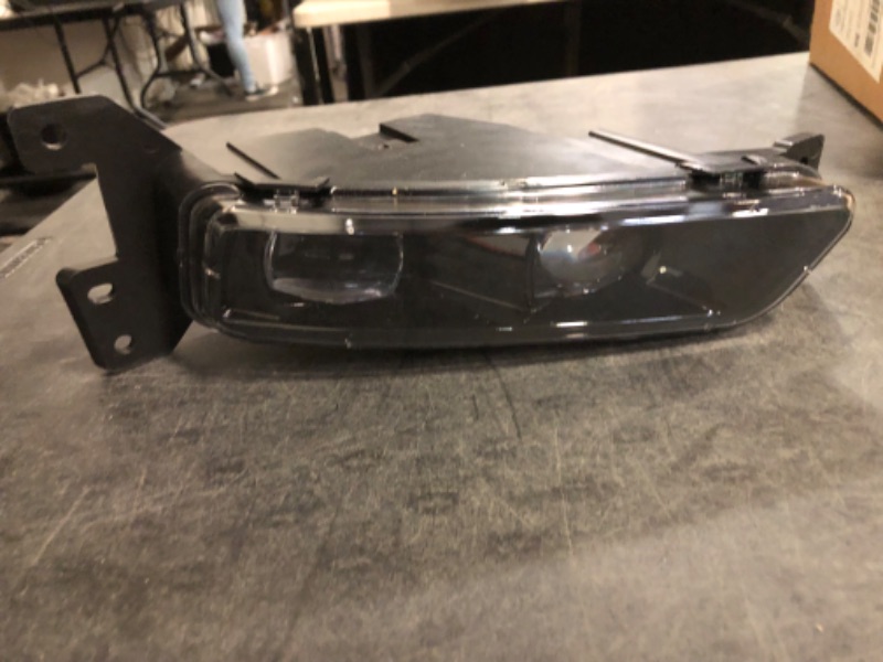 Photo 1 of Right Passenger Side LED Fog Light Fit For Jeep Grand Cherokee 2017-2022, Fit for Dodge Durango 2014-2022 Replace 68275510AC