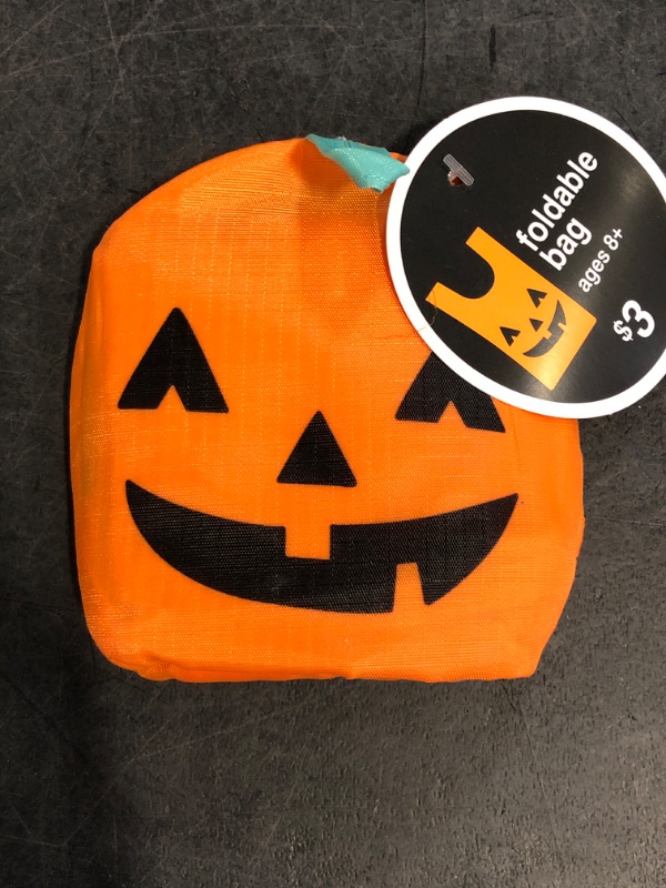 Photo 1 of 6 Foldable Pumpkin Bags for Halloween Trick or Treat