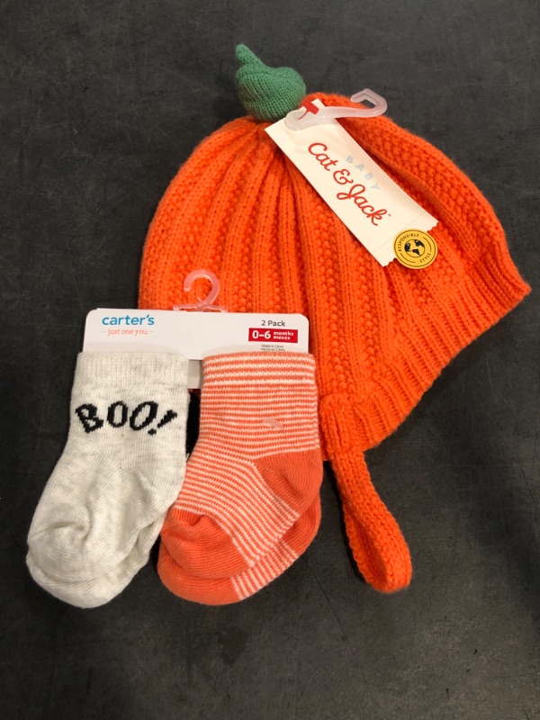 Photo 1 of Pumpkin Baby Beanie (Size 0-16M)and Socks (0-6M)