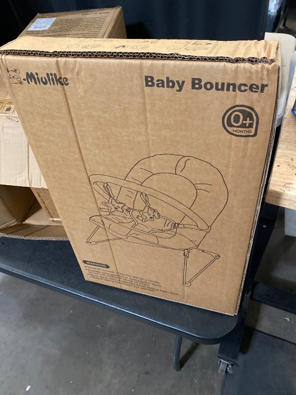 Photo 1 of Q-MIULIKE Portable Baby Bouncer Chair with 3 Plush Toys, Soft Fabric, 0-9moths, <20lbs, Neutral Design