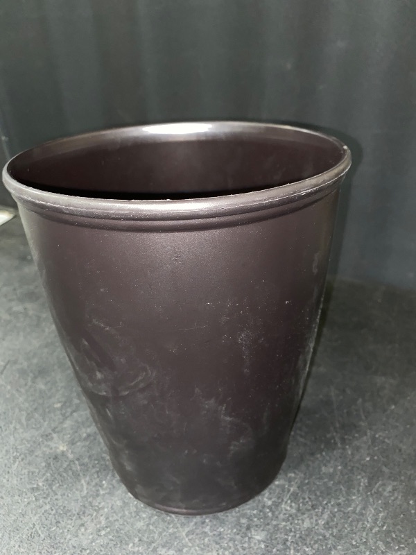 Photo 1 of iDesign Round Plastic Waste Basket, The Kent Collection – 8.35” x 8.35” x 10”, Bronze