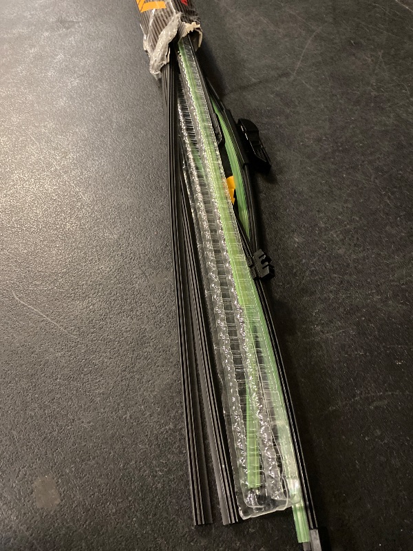 Photo 1 of OEM QUALITY 13" AERO Premium All-Season Beam J-Hook Windshield Wiper Blade
