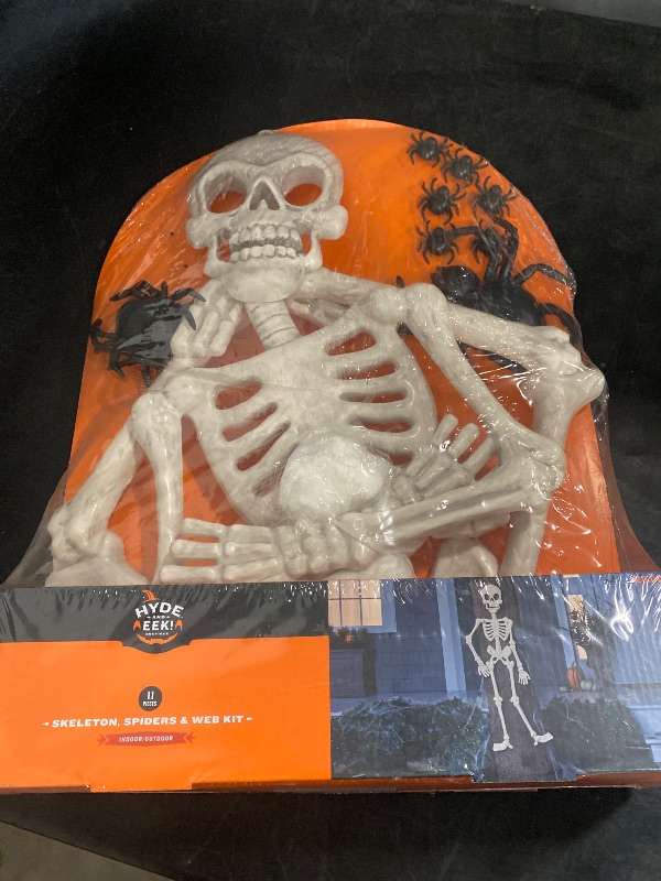 Photo 1 of 11pc Skeletons and Spiders Halloween Decorative Scene Setter Kit - Hyde & EEK! Boutique™
