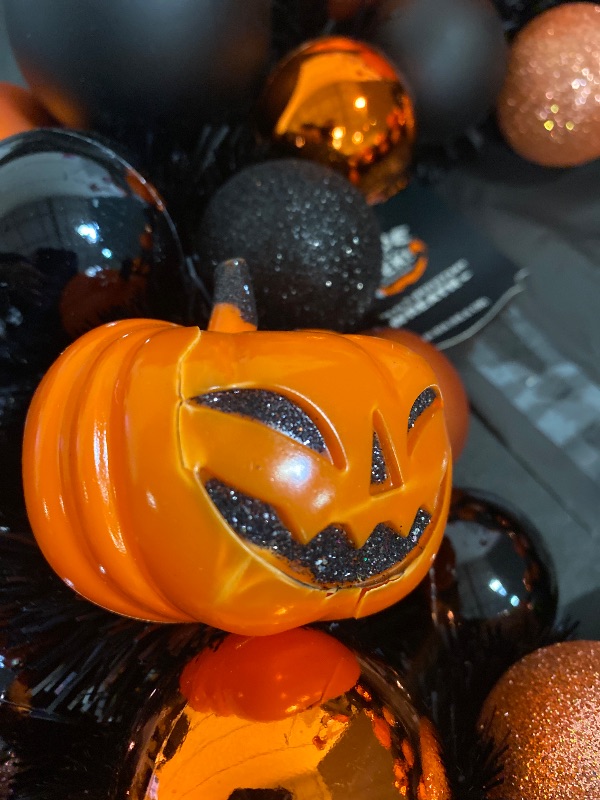 Photo 1 of 16" Pumpkins Shatterproof Wreath Halloween Decorative Prop - Hyde & EEK