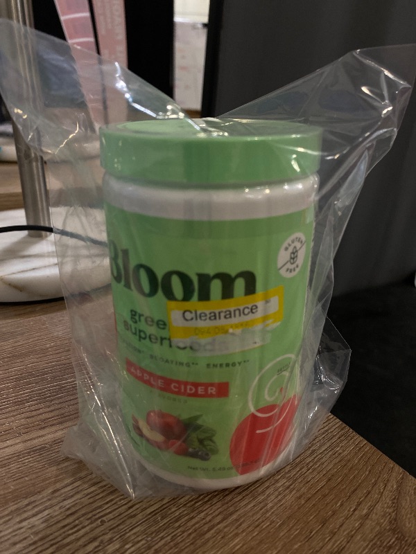 Photo 1 of Bloom Nutrition Superfood Greens Powder, Digestive Enzymes with Probiotics and Prebiotics, Gut Health, Bloating Relief for Women, Chlorella, Green Jui
