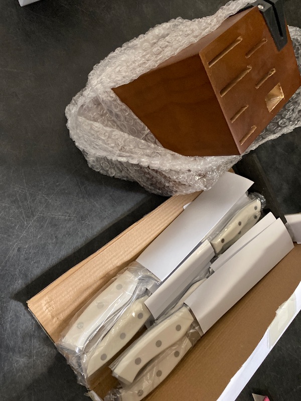 Photo 1 of Knife Set with Block, D.Perlla 14 Pieces Kitchen Knife Set with Built-in Sharpener, Stainless Steel Knife Block Set with Unique Waved Pattern, Triple Riveted Ergonomic Handle, White
