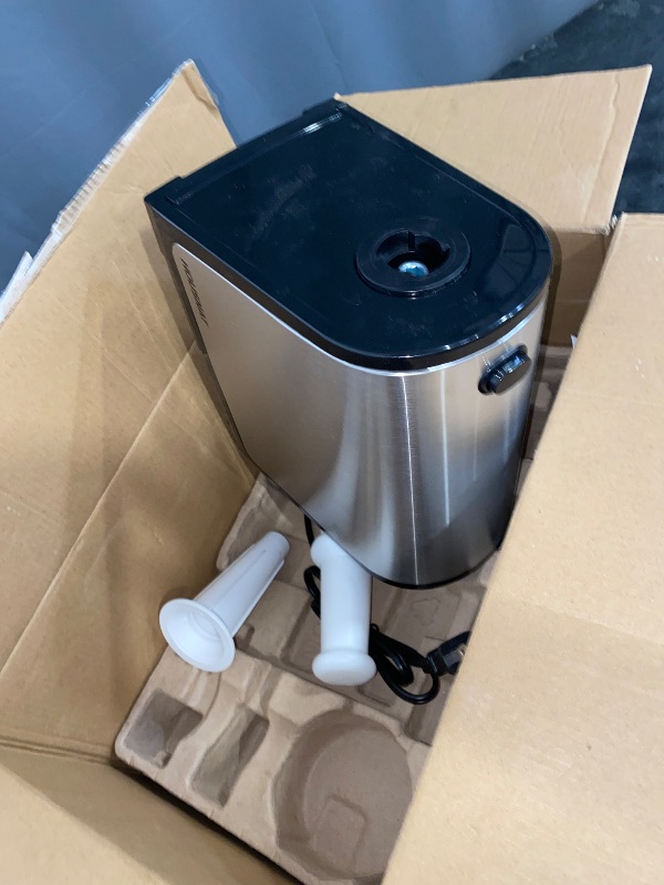 Photo 1 of (FOR PARTS ONLY) Electric Meat Grinder, 3200W Max Meat Grinders for Home Use, HOUSNAT 3 in 1 Heavy Duty Meat Mincer with 2 Blades and 3 Plates, Sausage Stuffer Tube & Kubbe Kit, Stainless Steel
