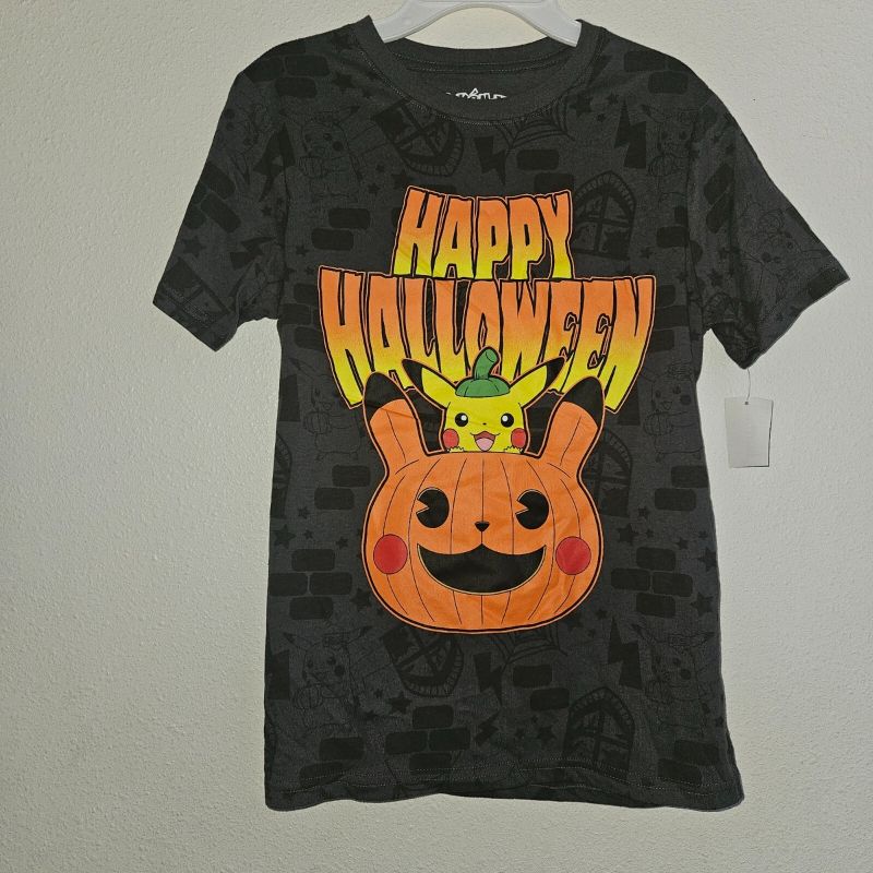 Photo 1 of SMALL 6/7 Boys' Pokémon Halloween Short Sleeve Graphic T-Shirt - Gray
