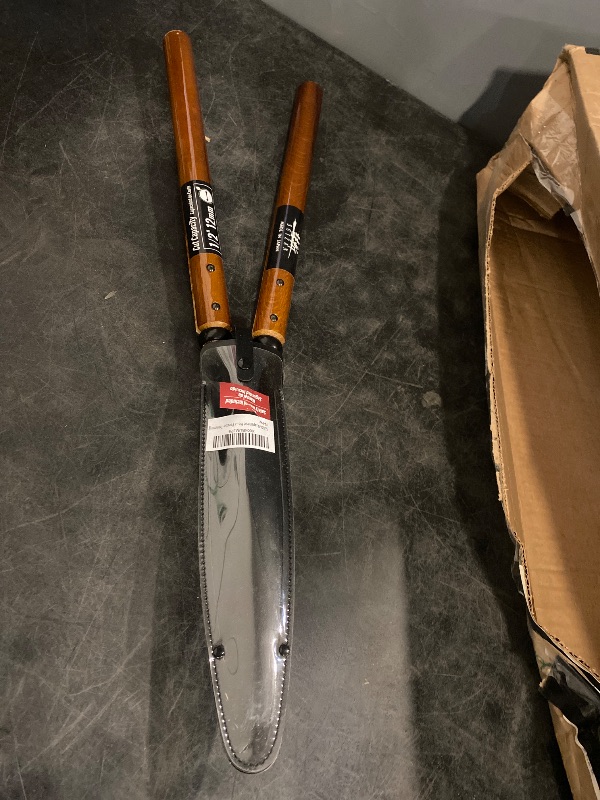 Photo 1 of SUIZAN Hedge Shears 22.6" - Professional Japanese Garden Clippers for Precise Trimming Gardening Tools

