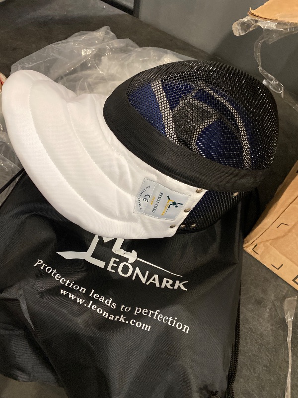 Photo 1 of (M) LEVEL ONE ** LEONARK Black 350NW Fencing Epee Mask with Detachable Inner Lining Hema Helmet CE Certified National Grade Masque
