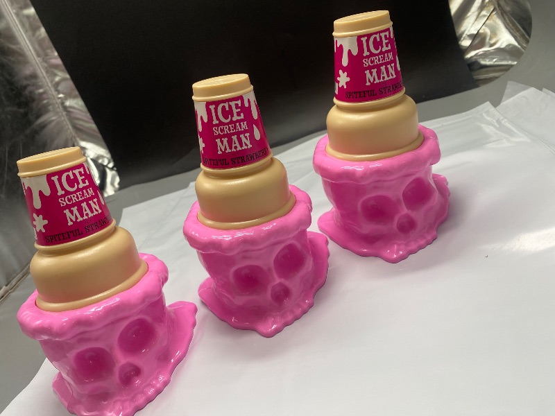 Photo 1 of Rutherford Halloween SPITEFUL STRAWBERRY Ice Scream Cream Dish Set of 3 Skull Cone 2024 Target
