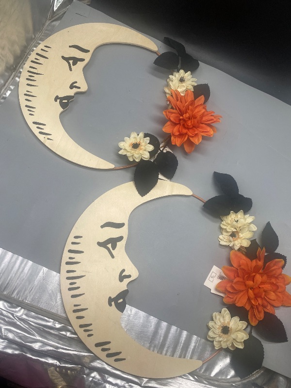 Photo 1 of 2PCS Hyde & Eek Bats Wreath 15IN | HMR Shop N' Bid TARGET 