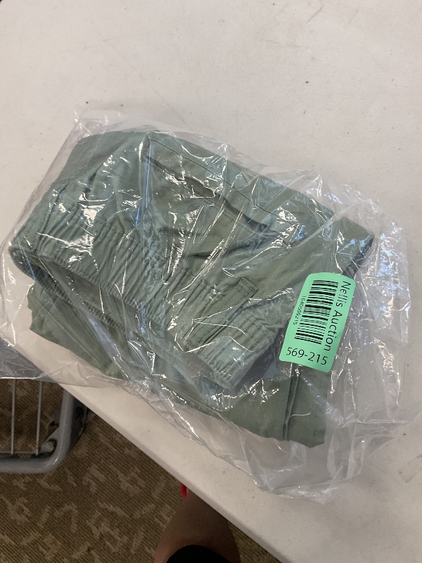 Photo 1 of XL 14 Boys' Cargo Shorts - Art Class™ Green