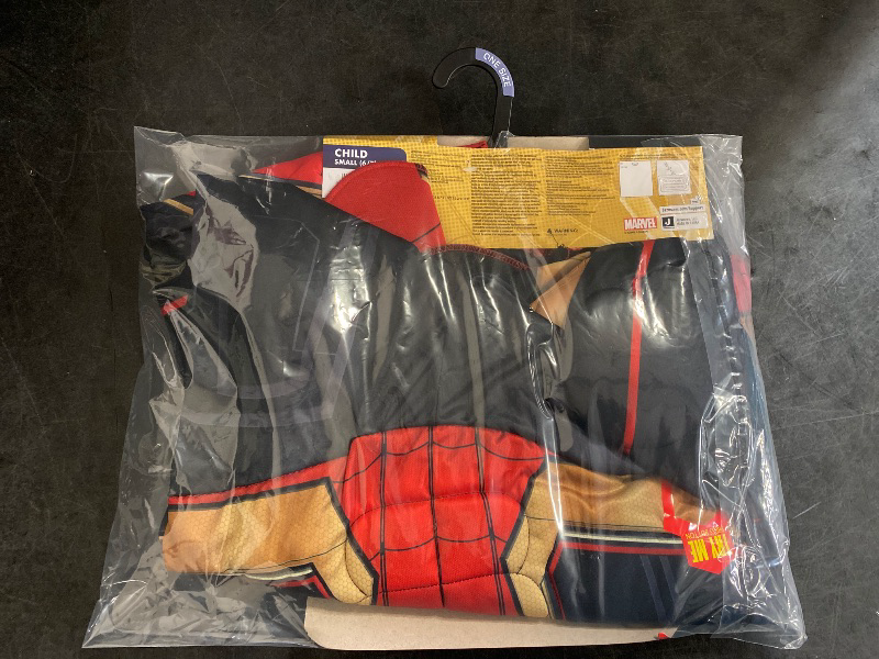 Photo 1 of Child small 6/7 SPIDER- MAN, No way home. Interactive suit.