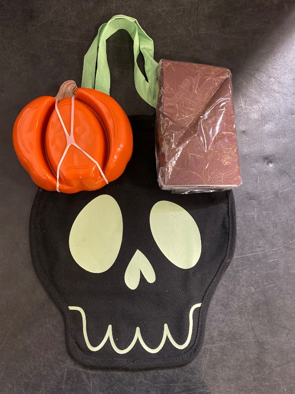 Photo 1 of 20ct Halloween Paper Disposable Dinner Napkins Dark Red /4 microwavable trays/ Halloween tote.