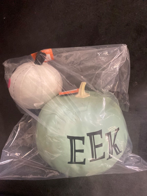 Photo 1 of Felt Pumpkin skull Halloween, White/ EEK Halloween Pumpkin 