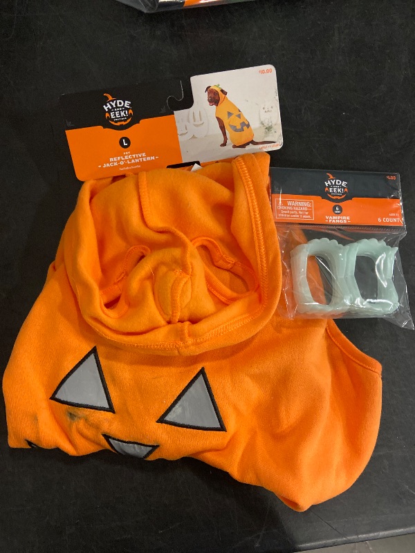 Photo 1 of Large-  Reflective Halloween Jack-o-lantern Pumpkin Dog Costume/6ct Vampire Fangs