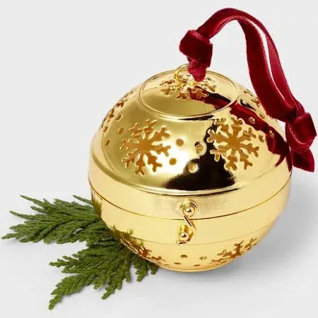 Photo 1 of Scented Brass Ornament Holiday Hearth