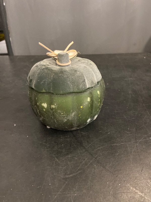 Photo 1 of pumpkin woods candle
