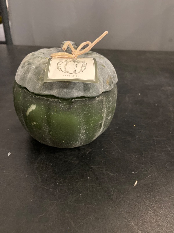 Photo 1 of pumpkin woods candle
