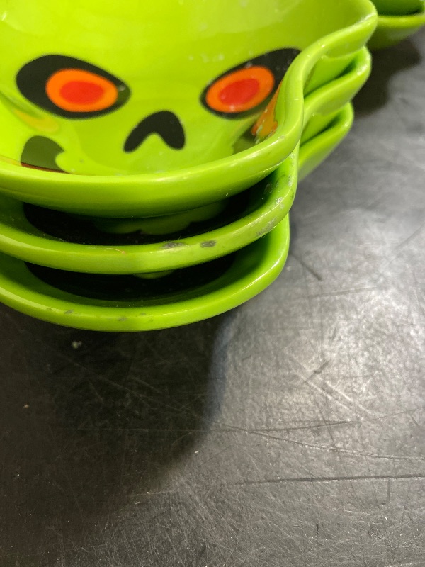 Photo 1 of (3) 10 Fl Oz Halloween Melamine Figural Skeleton Snack Bowl Green/ 6 pack fangs