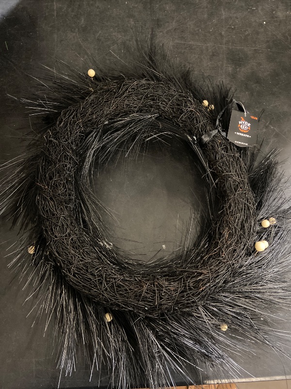 Photo 1 of 22 Inch wreath
