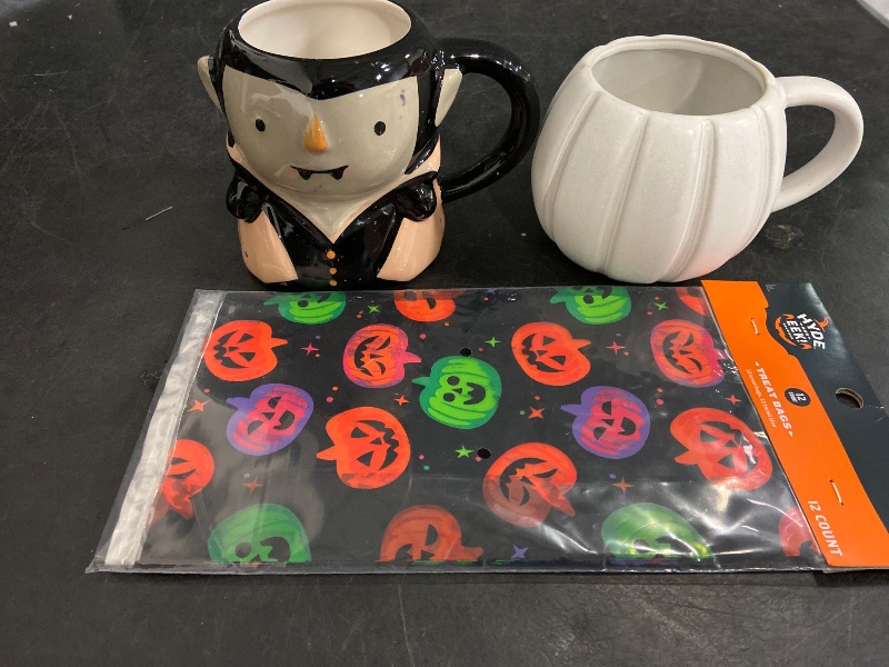 Photo 1 of Vampire Mug/ Figural Pumpkin Mug White