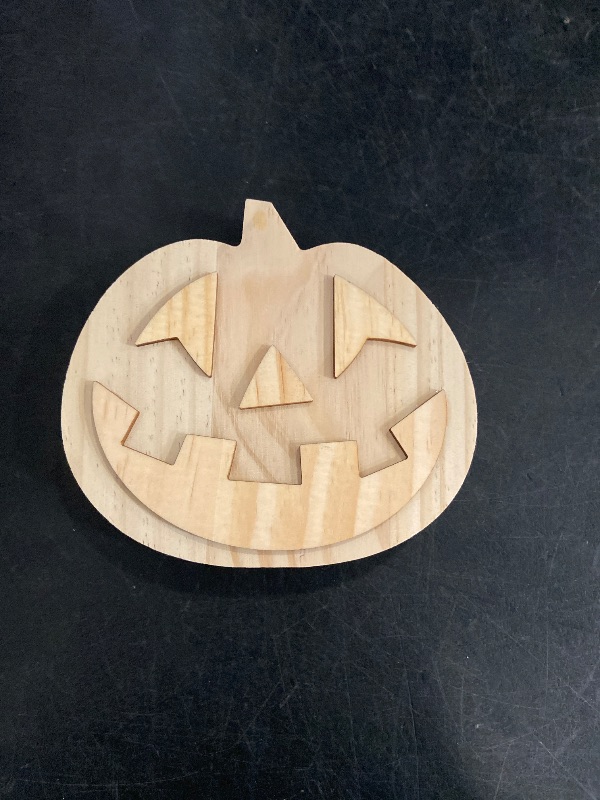 Photo 1 of Mondo Llama Halloween Jack-O-Lantern Hanging Wood Sign