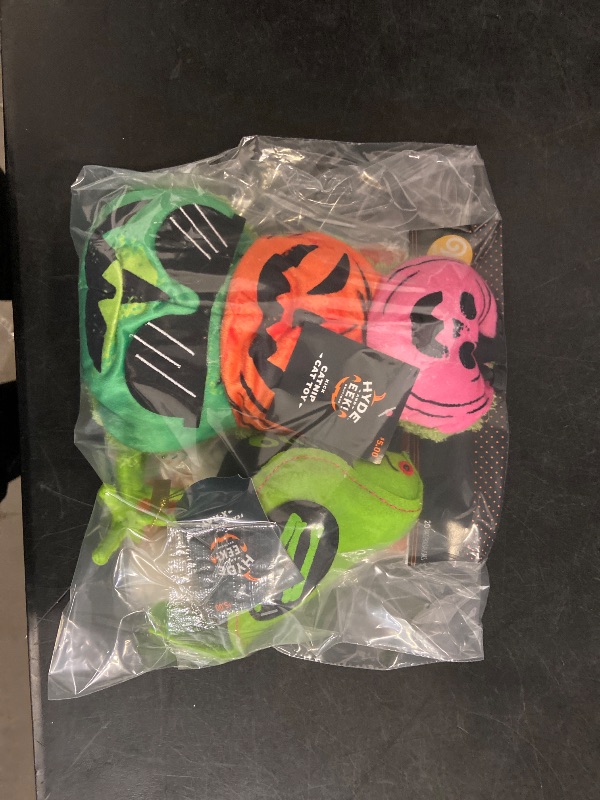 Photo 1 of 3Pc Miscellaneous Halloween Items 
