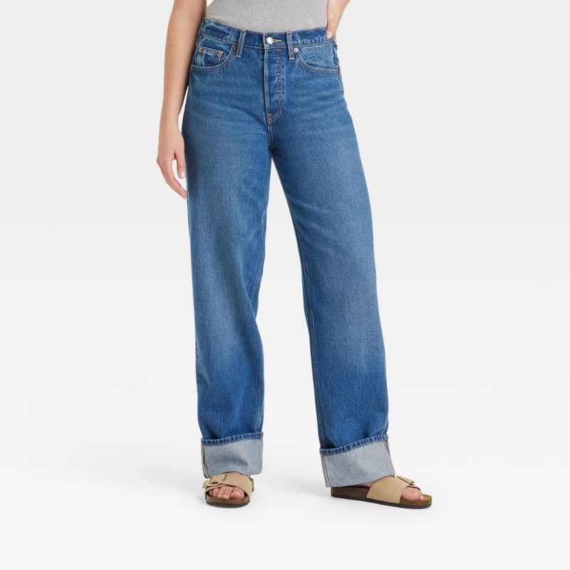 Photo 1 of S 6 Women's Mid-Rise 90's Baggy Jeans - Universal Thread™ Dark Wash 