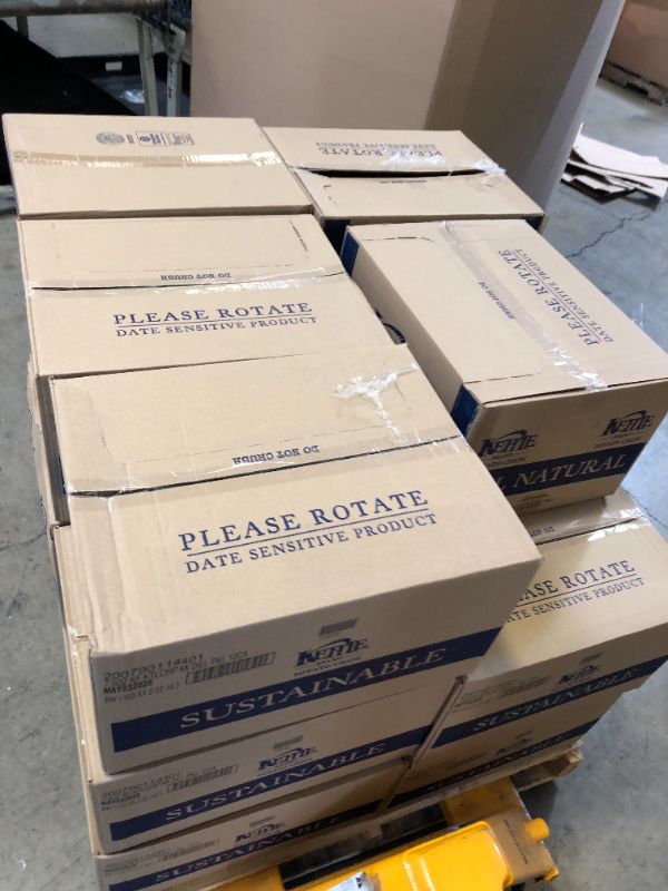 Photo 1 of Kettle Brand Potato Chips, Krinkle Cut Dill Pickle Kettle Chips, 7.5 Oz
- 17 box pallet. Exp date May/3/2025