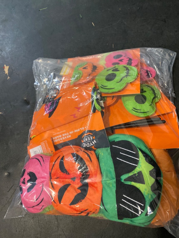 Photo 1 of 8 items of halloween cat toys 