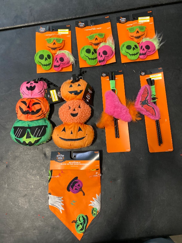 Photo 1 of 8 items of halloween cat toys 