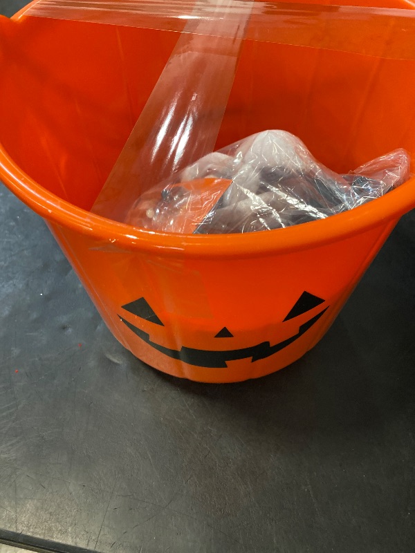 Photo 1 of 10 Miscellaneous Halloween items 