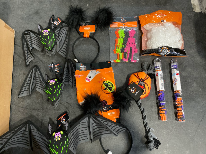 Photo 1 of 11 Halloween items 