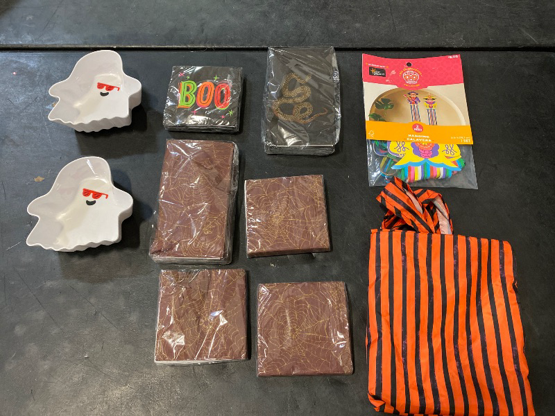 Photo 1 of 10 halloween items 