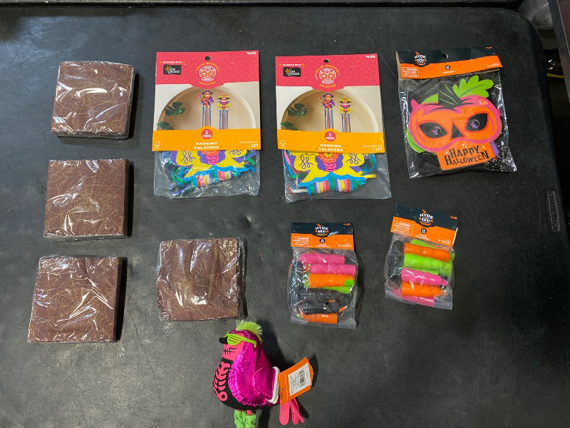 Photo 1 of 10 Halloween items