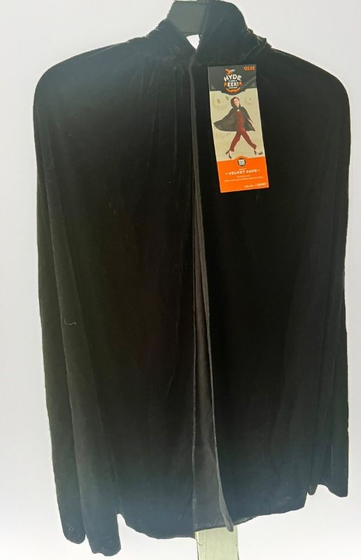 Photo 1 of Unisex Adult Black VELVET HOODED CAPE Halloween Costume Caroling