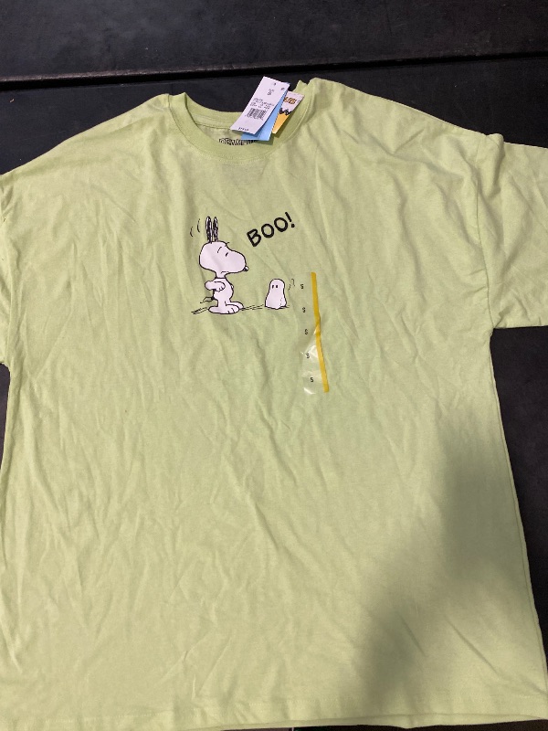 Photo 1 of Size Small Peanuts Snoopy Halloween Shirt Lime Green Oversized New